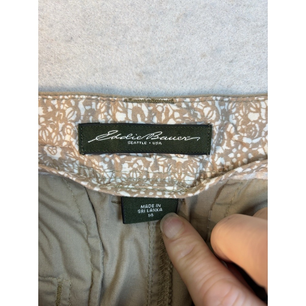Eddie Bauer Women's Sz 14 (36x11) Khaki Chino Shorts Cotton Outdoor Hiking Trail - Picture 2 of 12